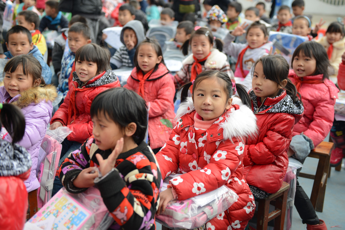 明星企業,OUDI,AIRWOMAN,眉筆,眼線筆,唇線筆,眼影,指甲油,眼影,口紅,唇彩,彩妝系列,化妝品 明星企業,OUDI,AIRWOMAN,眉筆,眼線筆,唇線筆,眼影,指甲油,眼影,口紅,唇彩,彩妝系列,化妝品